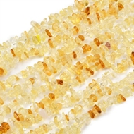 78 cm. gylden chips/nuggets glasperle streng.